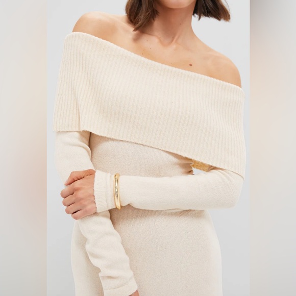 Moon River - Off The Shoulder Knit Dress (Size S) - Picture 2 of 12